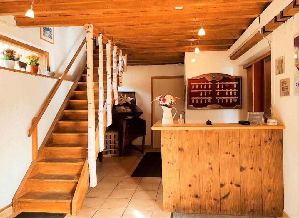 פרה-לופ Chalet Hotel Les Blancs מראה חיצוני תמונה